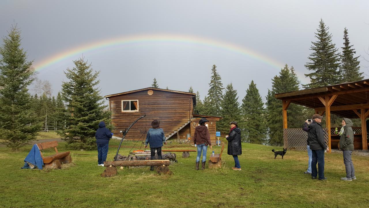 Bed and Breakfast Wettstone Guest Ranch Bridge Lake Exterior foto
